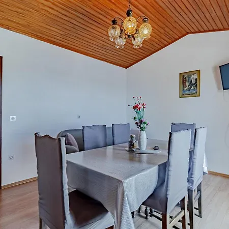 Beautiful In With Kitchen *