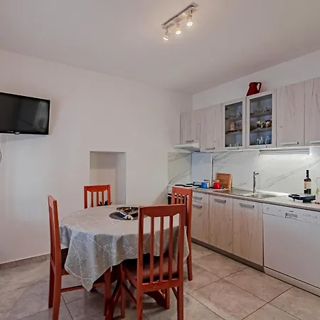 Beautiful In With Kitchen